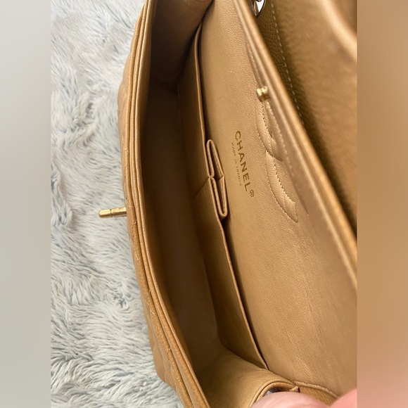 Chanel Beige Caviar Classic Double  Flap Medium - Picture 10 of 13